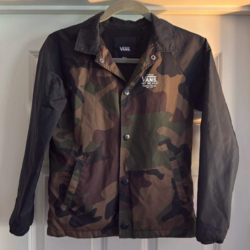 Vans boys camo jacket size Small